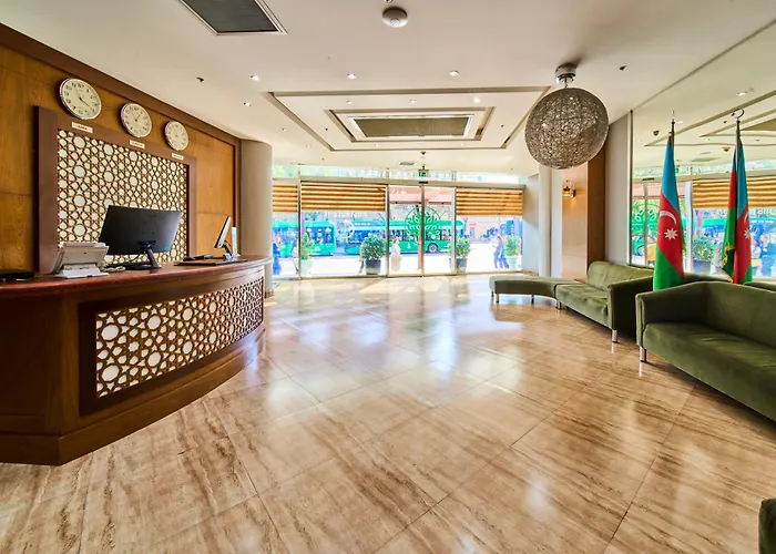 Parkside Hotel & Apartments